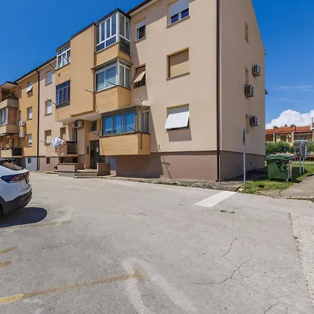 Mary By Interhome * Umag